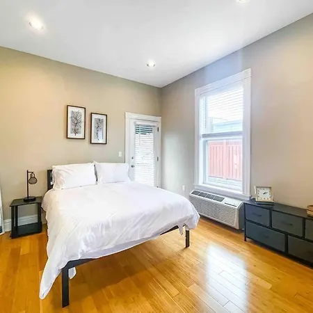 Modern Studio Full Kitchen & Balcony The Hill Tower Grove Exterior photo