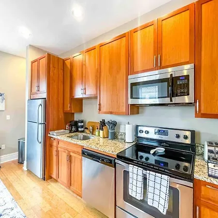 Modern Studio Full Kitchen & Balcony The Hill Tower Grove Exterior photo