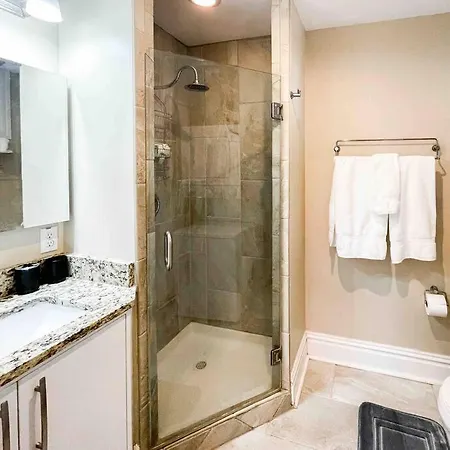 Modern Studio Full Kitchen & Balcony The Hill Tower Grove Exterior photo